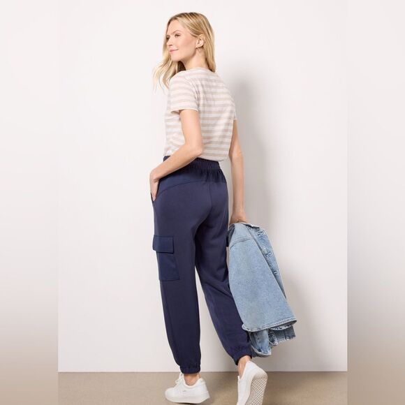 ( SOLD) EVEREVE Ari Jogger pant Navy blue Tapered Leg cargo pockets High Risee - Picture 2 of 13